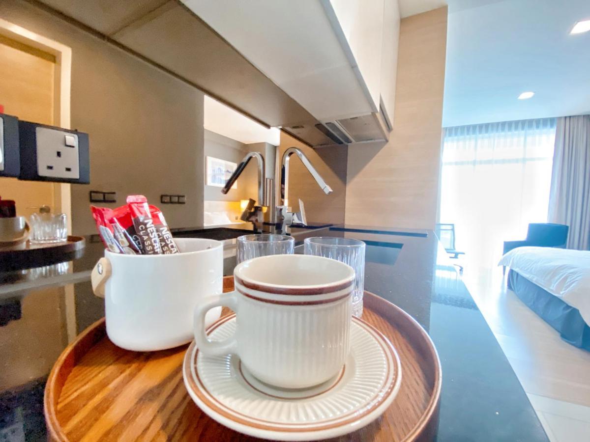 Straits Suite By C Homestay Malacca Екстер'єр фото