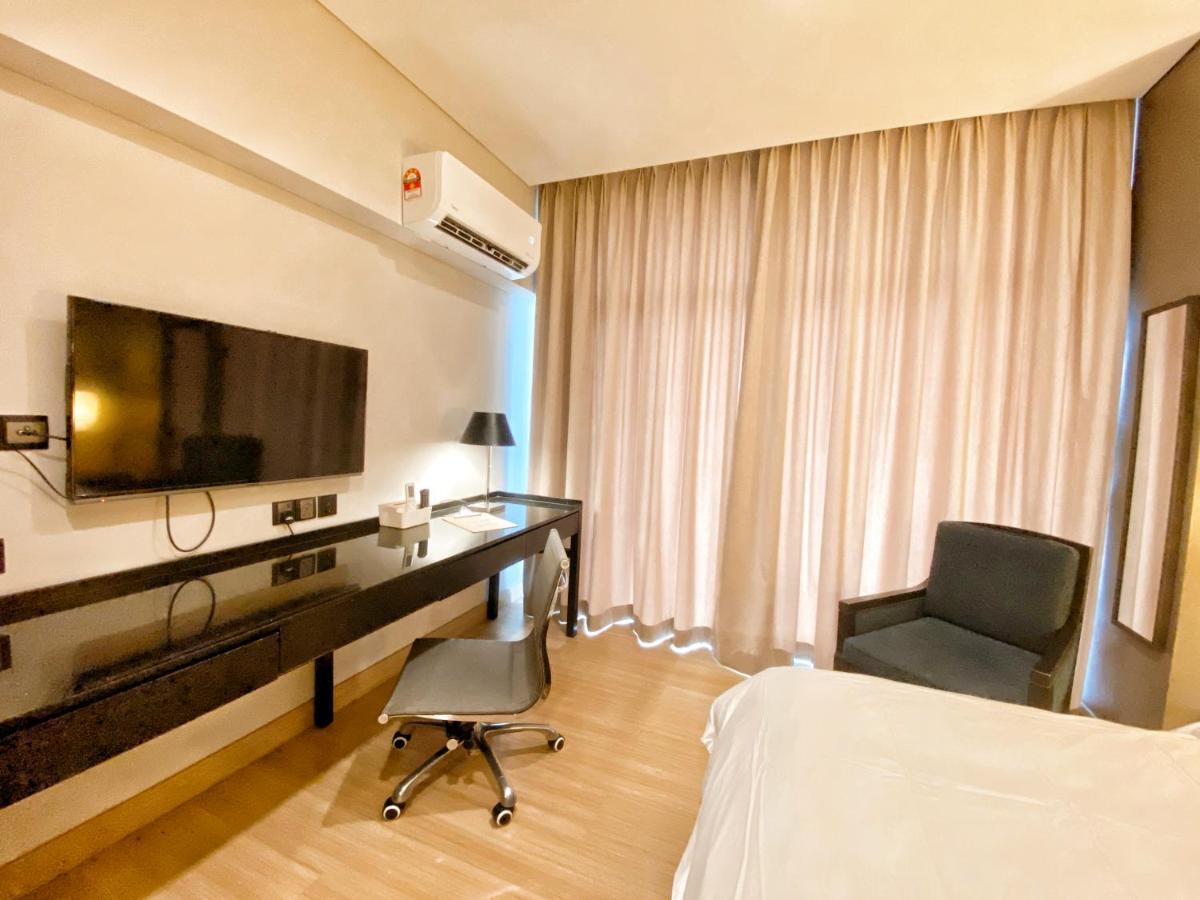 Straits Suite By C Homestay Malacca Екстер'єр фото