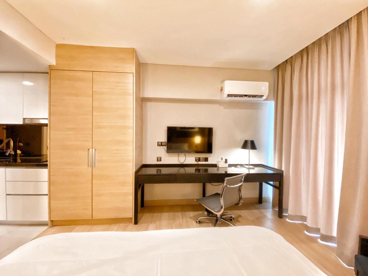 Straits Suite By C Homestay Malacca Екстер'єр фото