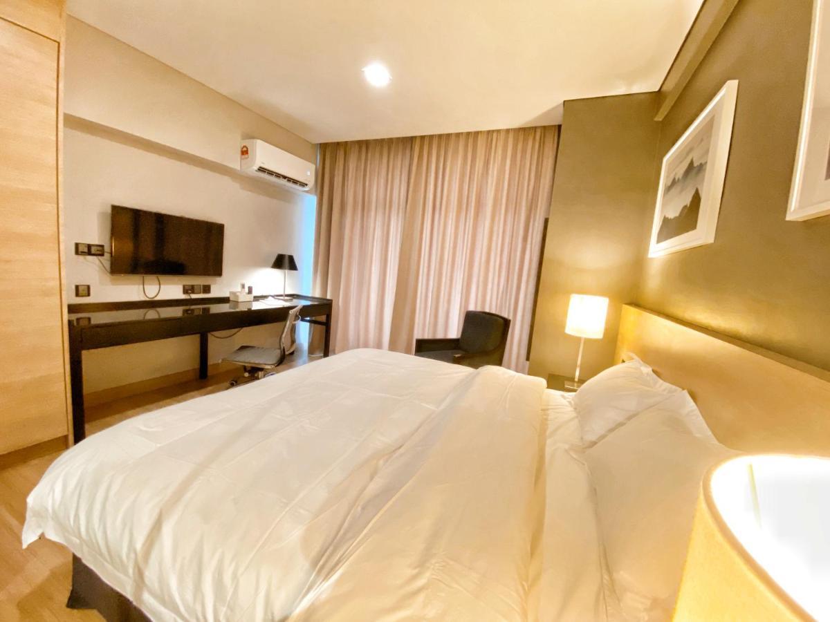 Straits Suite By C Homestay Malacca Екстер'єр фото
