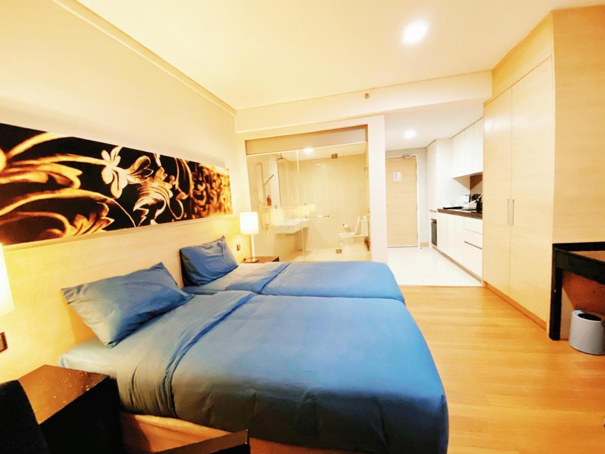 Straits Suite By C Homestay Malacca Екстер'єр фото