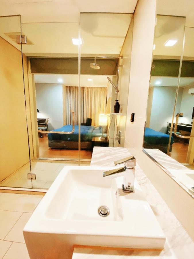 Straits Suite By C Homestay Malacca Екстер'єр фото