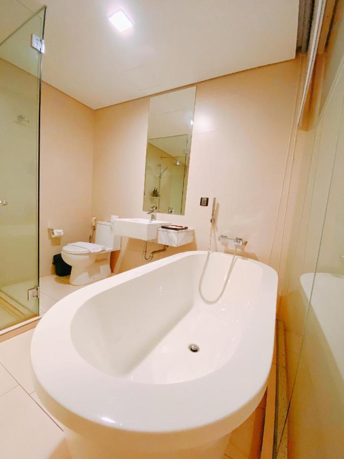 Straits Suite By C Homestay Malacca Екстер'єр фото