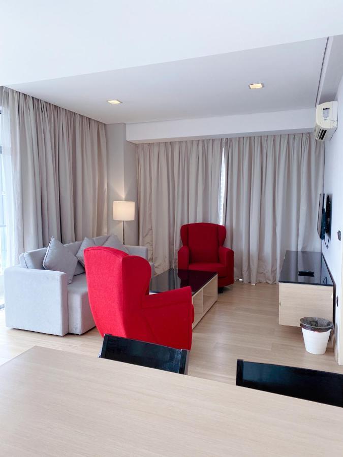 Straits Suite By C Homestay Malacca Екстер'єр фото