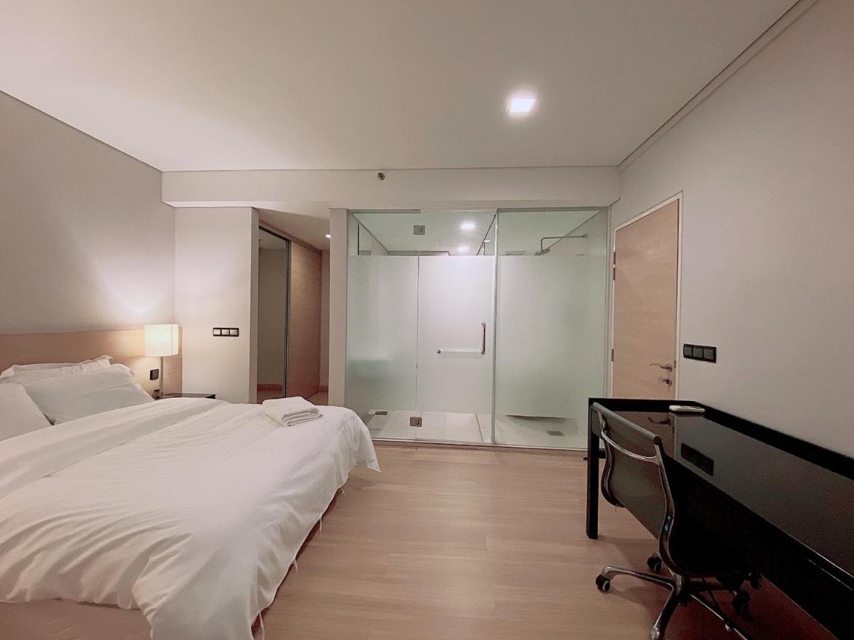 Straits Suite By C Homestay Malacca Екстер'єр фото