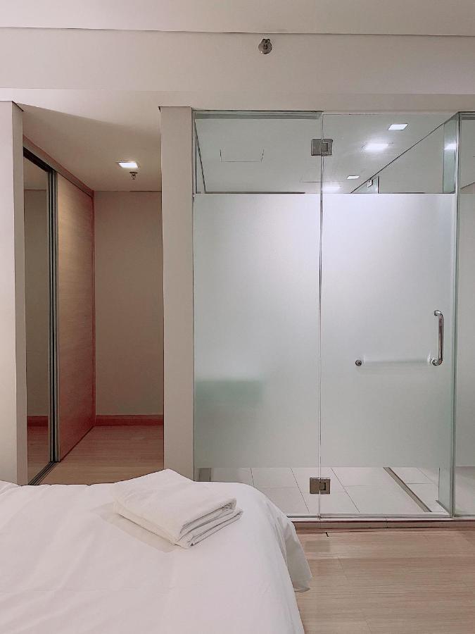 Straits Suite By C Homestay Malacca Екстер'єр фото
