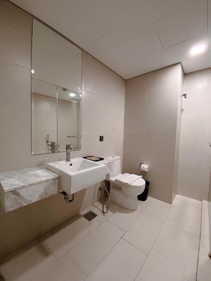 Straits Suite By C Homestay Malacca Екстер'єр фото